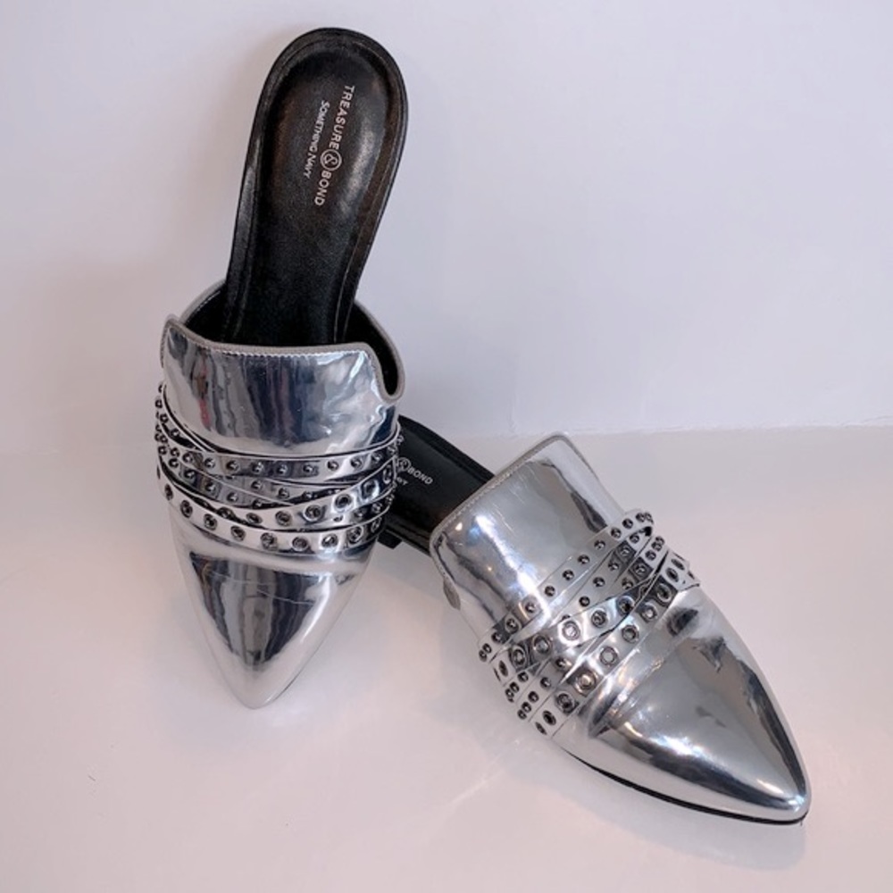Treasure and Bond SZ 8 women’s slide